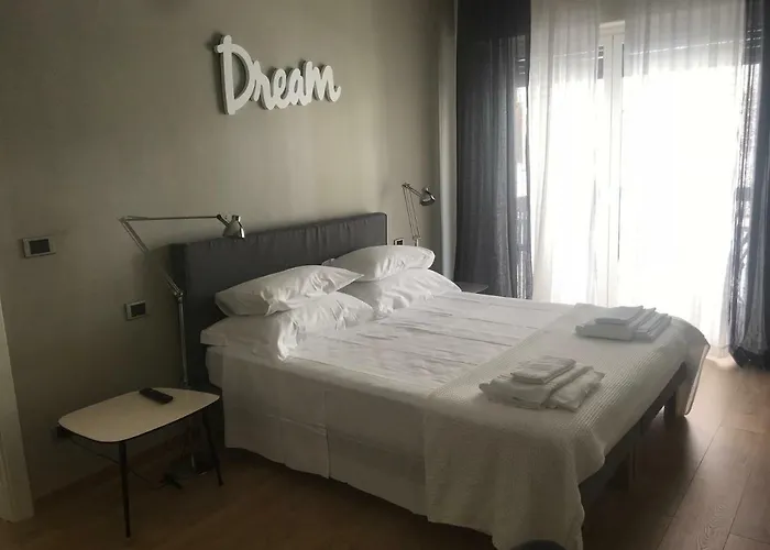 70's Luxury Cavour Apartment Bari